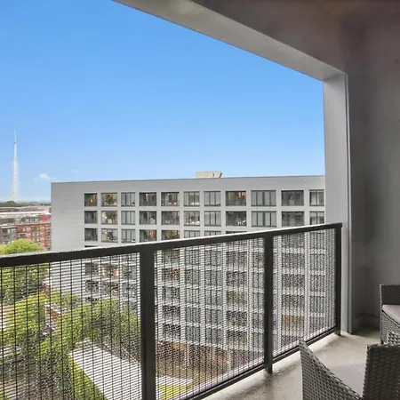 West Midtown Penthouse 2 Bdrm Apartment